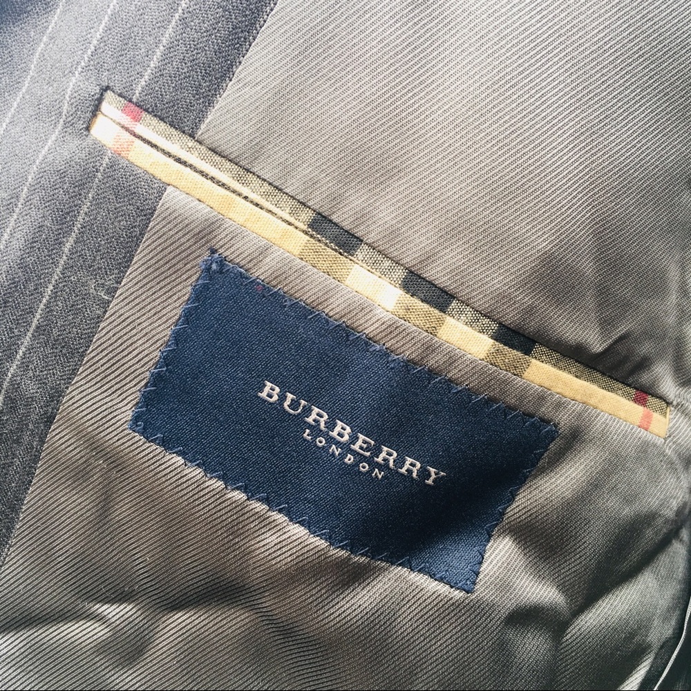 Burberry London Two Button Gray Pin Blazer, 44 R